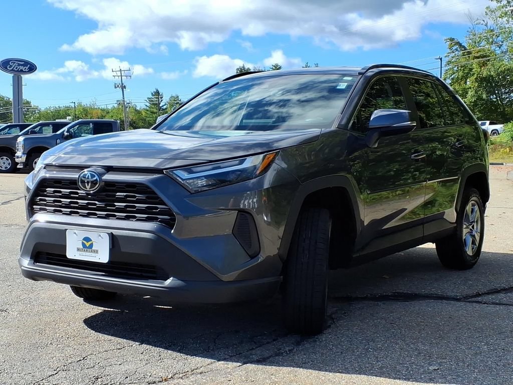 Used 2023 Toyota RAV4 XLE AWD/4WD image 7