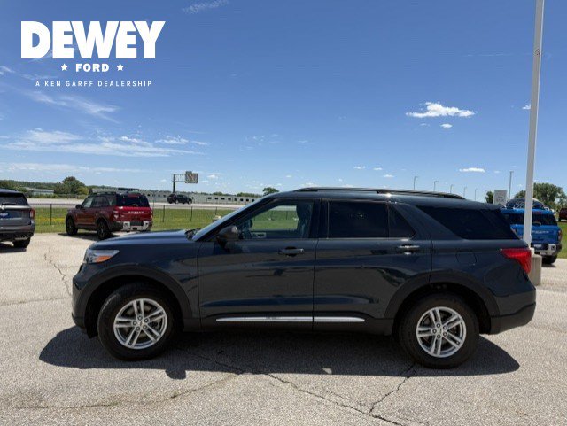 Certified 2023 Ford Explorer XLT w/ Equipment Group 202A AWD/4WD image 5