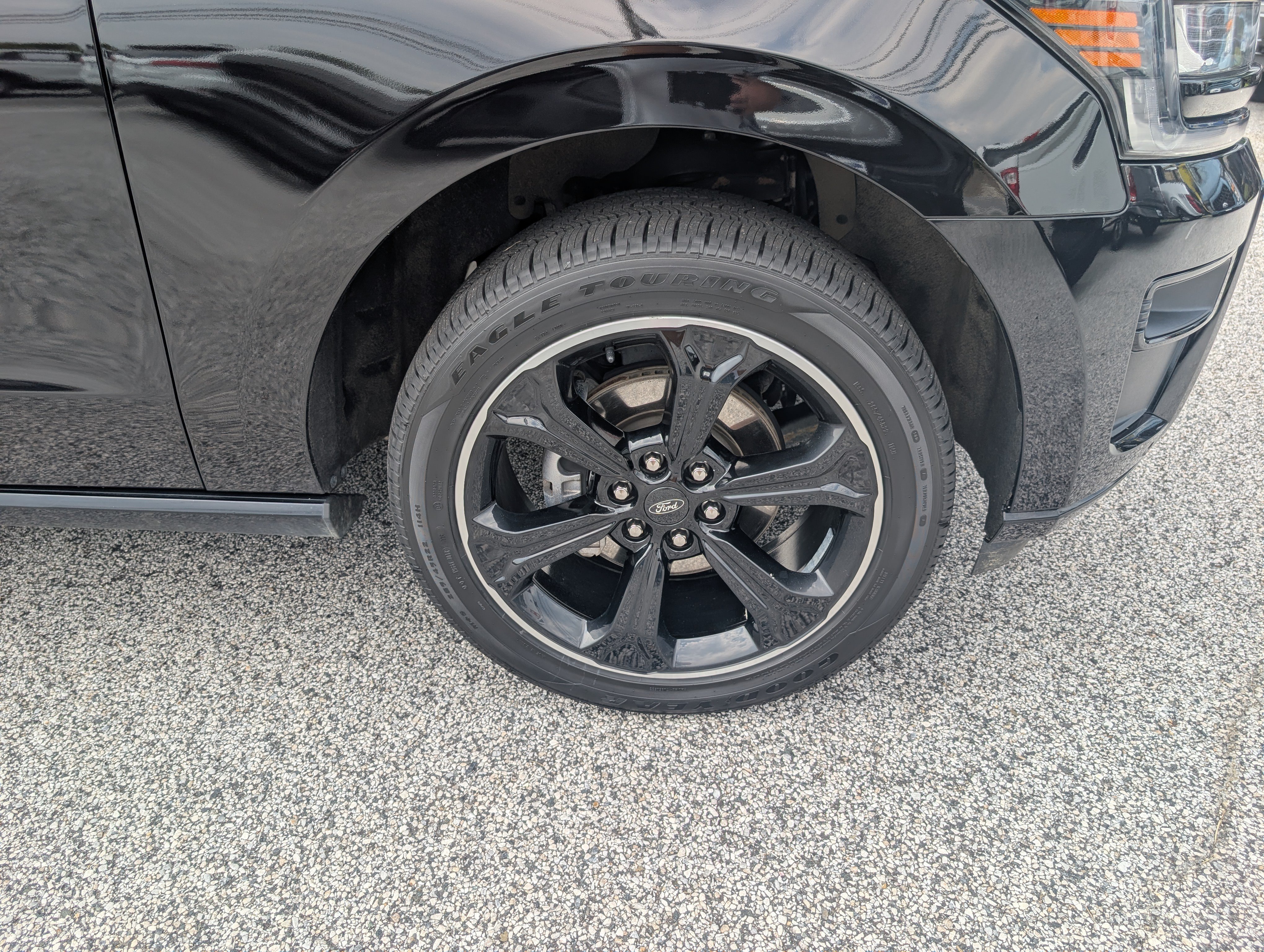 Certified 2023 Ford Expedition Limited AWD/4WD image 11