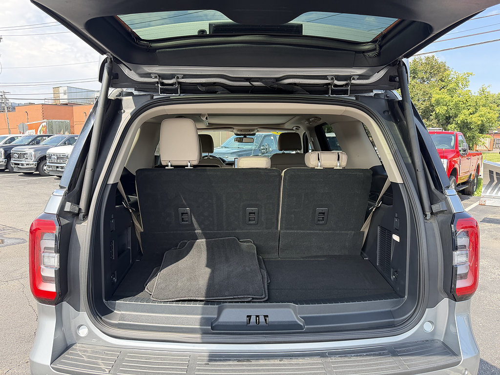 Certified 2023 Ford Expedition Limited AWD/4WD image 6