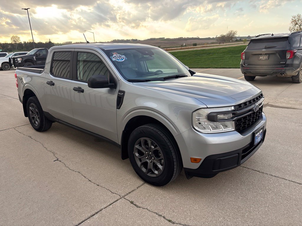 Certified 2022 Ford Maverick XLT w/ Equipment Group 300A Standard AWD/4WD image 3