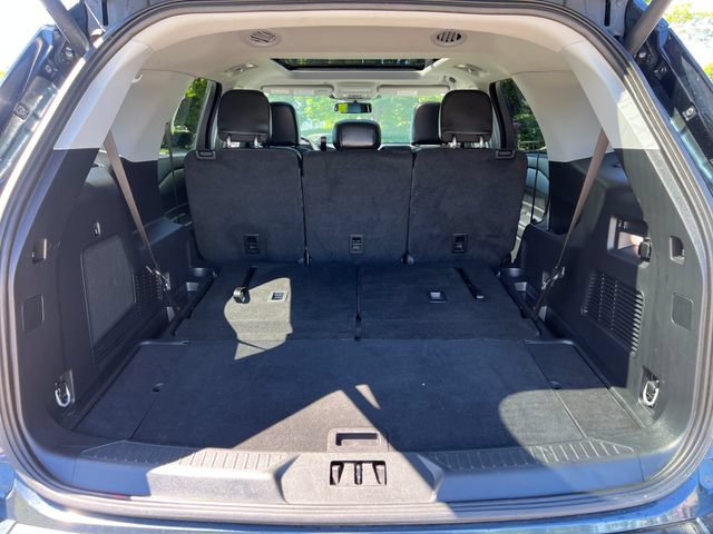 Certified 2024 Ford Explorer XLT w/ Equipment Group 202A AWD/4WD image 30