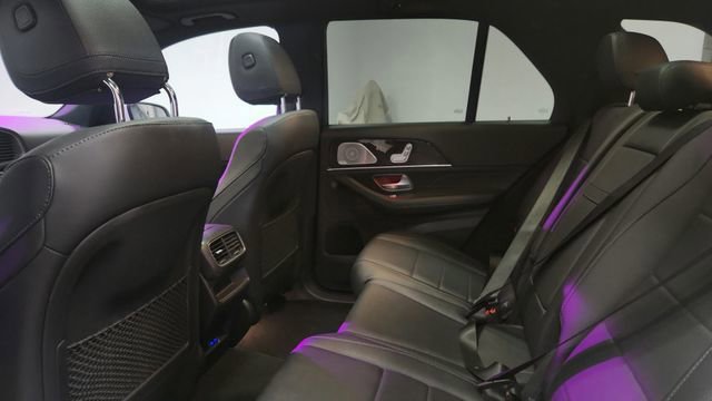 Used 2024 Mercedes-Benz GLE 350 4MATIC w/ 3rd Row Seat Package image 19
