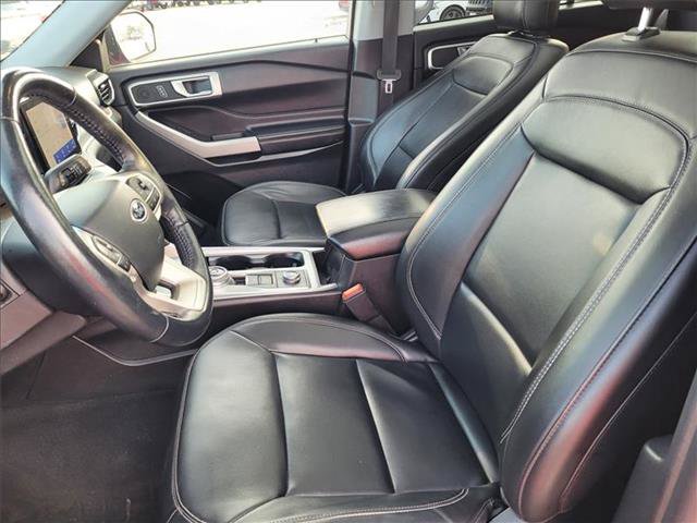 Certified 2023 Ford Explorer XLT w/ Equipment Group 202A AWD/4WD image 17