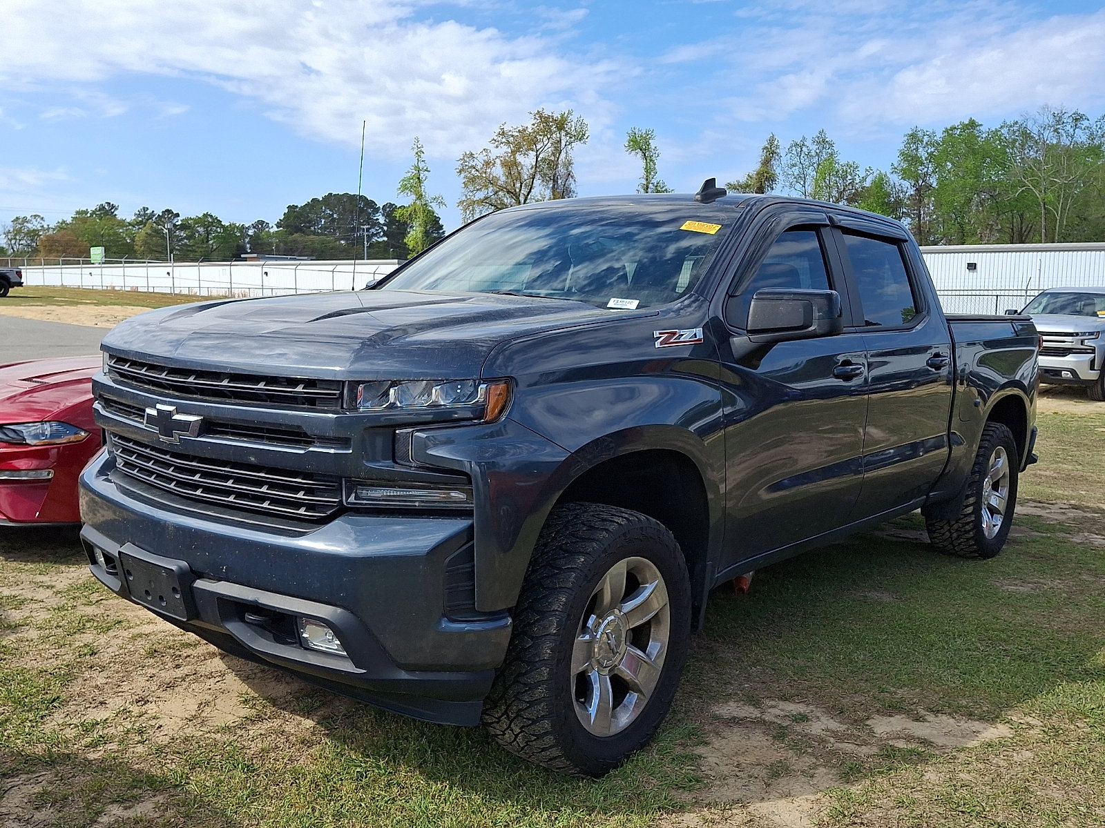 Used 2020 Chevrolet Silverado 1500 RST image 2