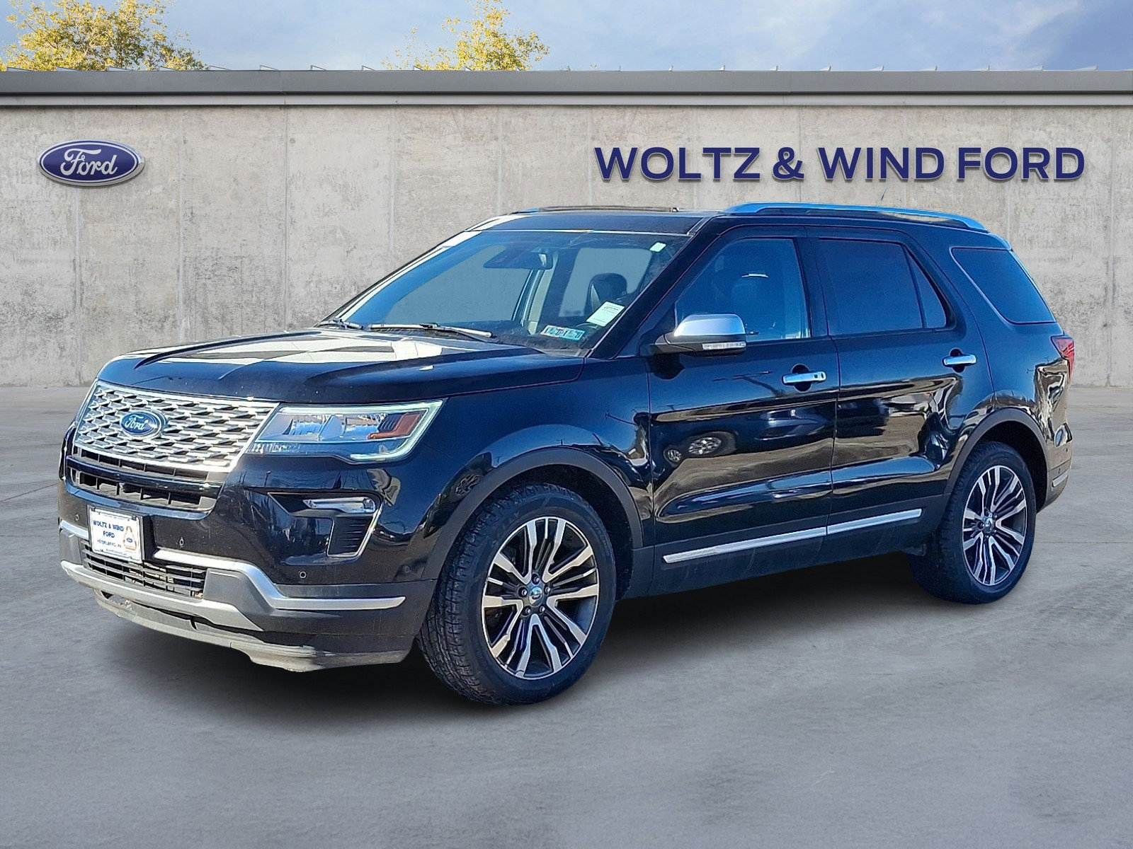 Certified 2018 Ford Explorer Platinum image 6
