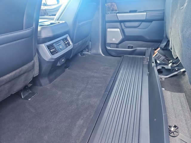 Certified 2025 Ford F350 Lariat image 7