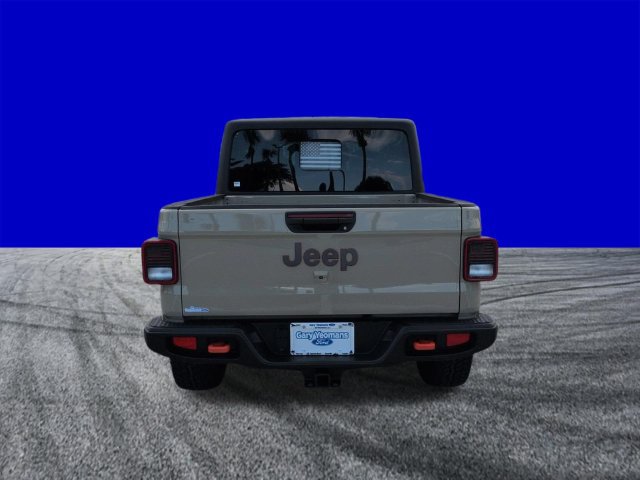 Used 2022 Jeep Gladiator Mojave w/ Trailer Tow Package AWD/4WD image 5