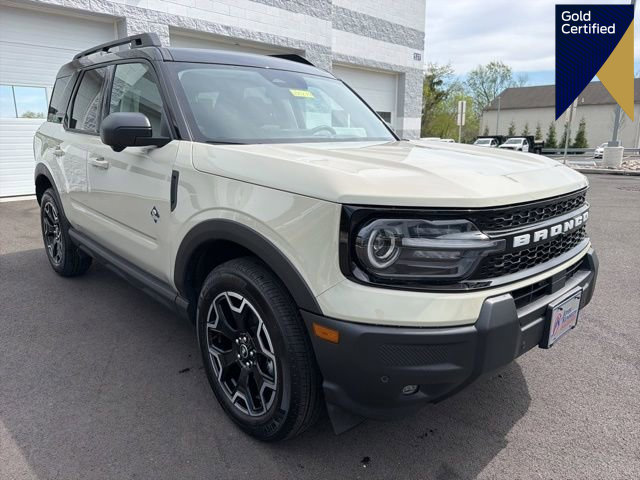 Certified 2025 Ford Bronco Sport Outer Banks w/ Outer Banks Tech Package+ AWD/4WD image 1