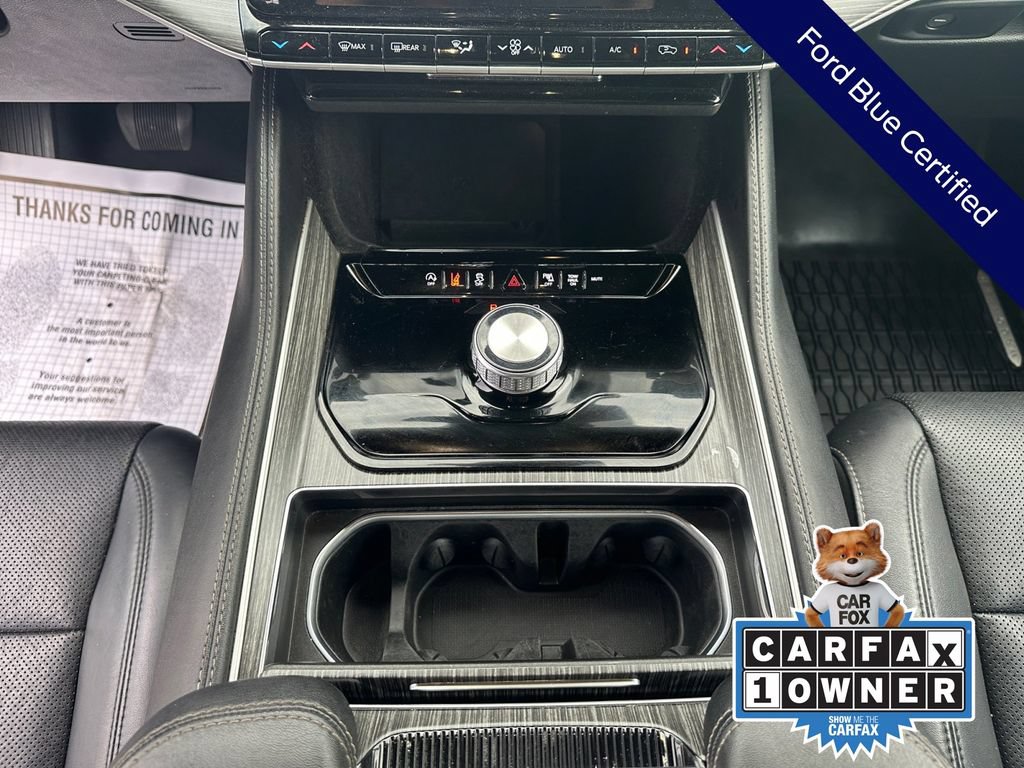 Used 2024 Jeep Wagoneer L Series II w/ Flexible Seating Group RWD image 15