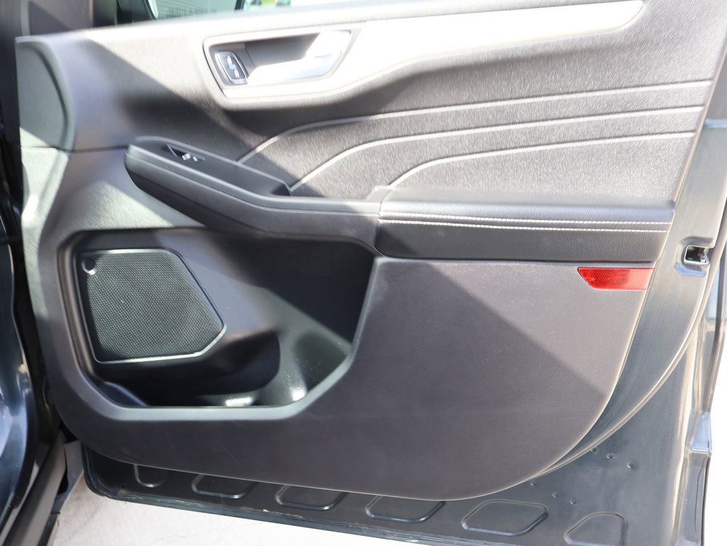 Certified 2022 Ford Escape SEL FWD image 8