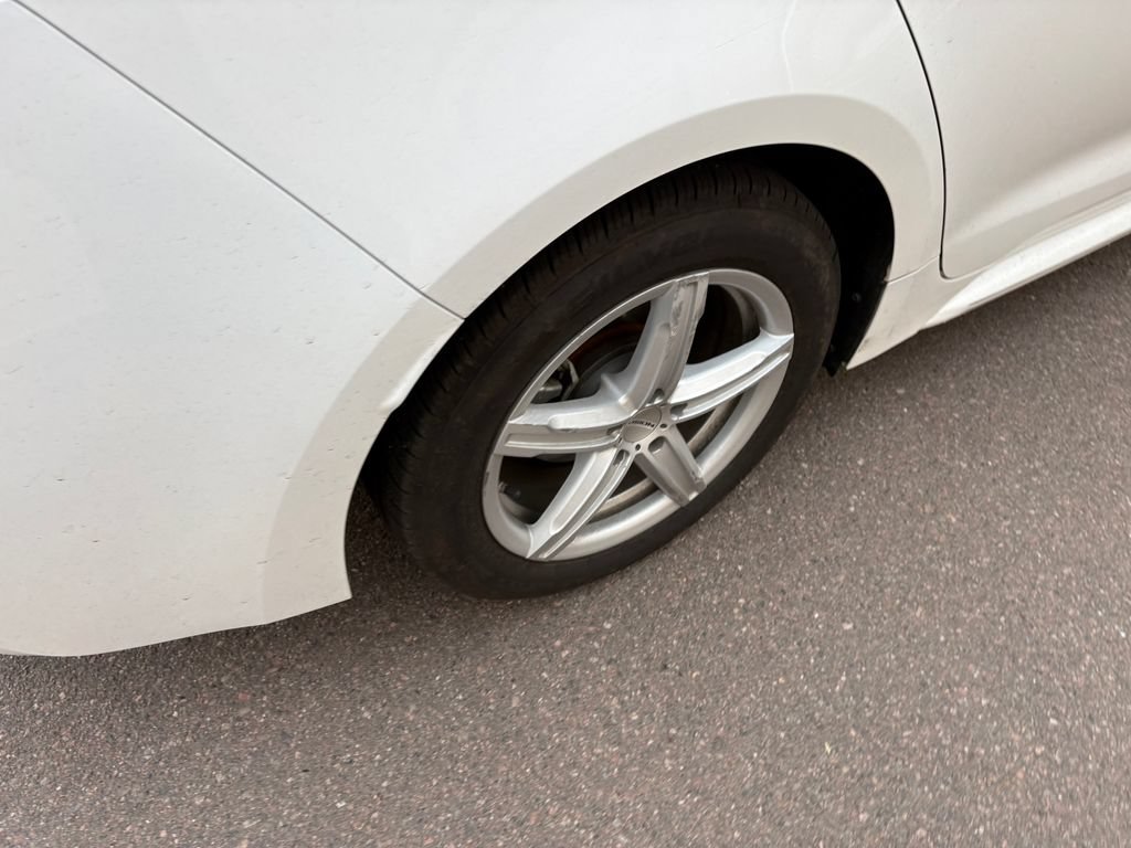 Used 2021 Toyota Corolla LE FWD image 14