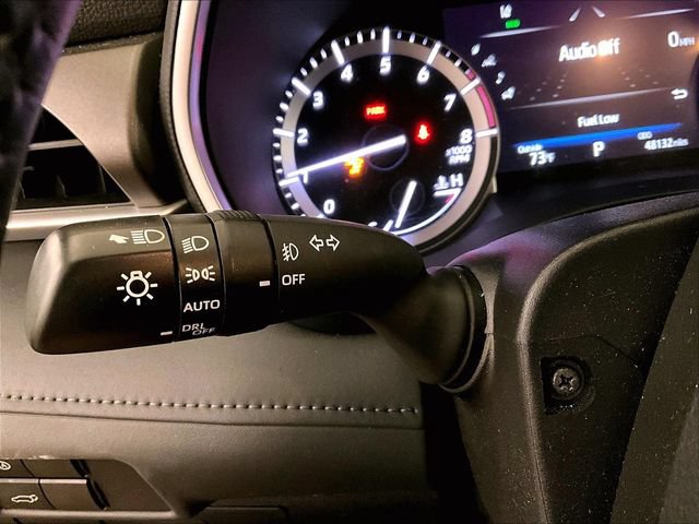 Used 2022 Toyota Highlander XLE AWD/4WD image 31