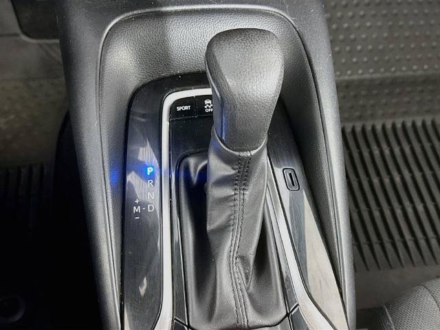 Used 2022 Toyota Corolla SE w/ SE Premium Package FWD image 18