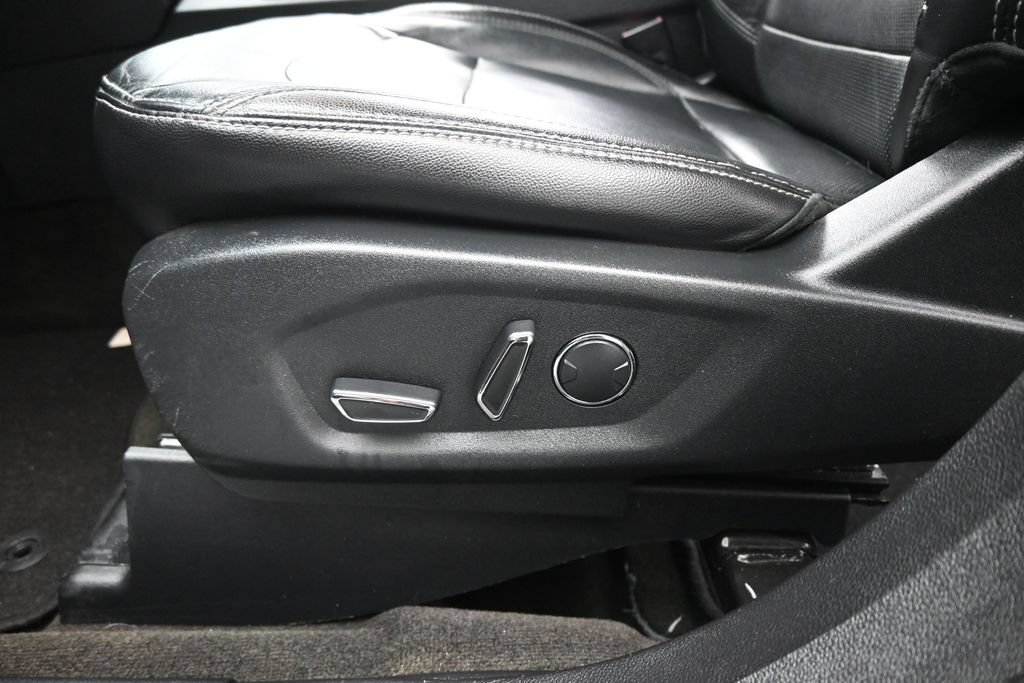 Certified 2017 Ford Explorer Limited FWD image 11