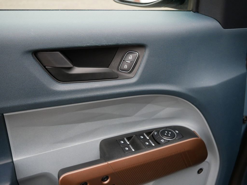 Certified 2023 Ford Maverick Lariat w/ Lariat Luxury Package image 19