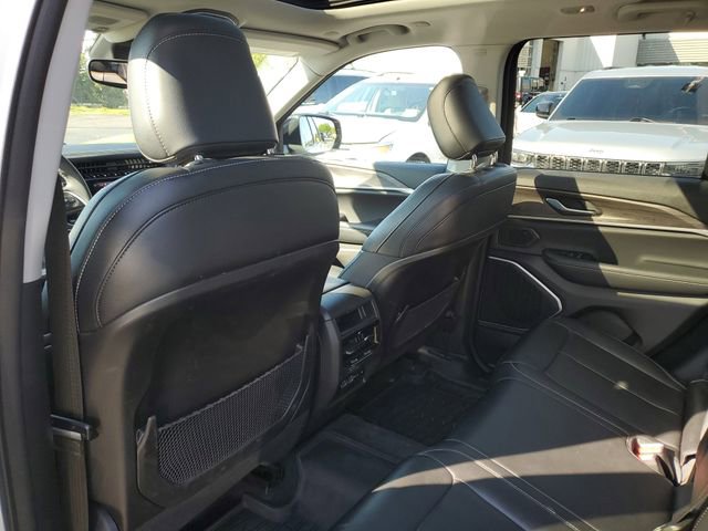 Used 2023 Jeep Grand Cherokee 4WD 4xe image 31