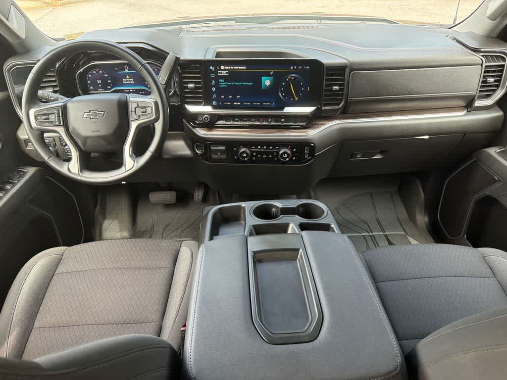 Used 2025 Chevrolet Silverado 1500 RST AWD/4WD image 18