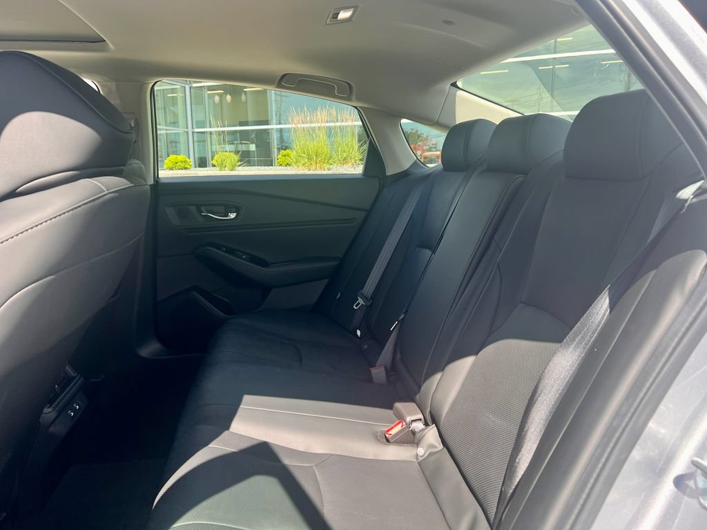 Used 2023 Honda Accord Touring image 13