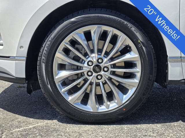 Certified 2022 Ford Edge Titanium w/ Equipment Group 301A AWD/4WD image 10