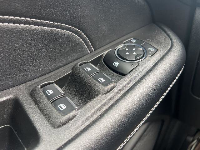 Certified 2024 Ford Edge Titanium image 17