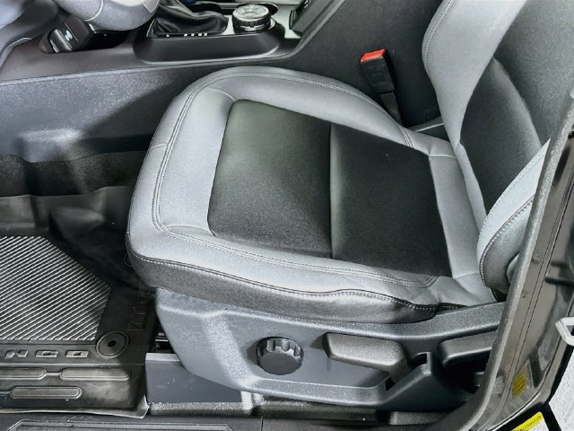 Certified 2024 Ford Bronco Black Diamond AWD/4WD image 27