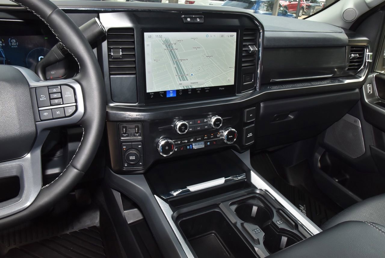 Certified 2025 Ford F250 Lariat w/ Black Appearance Package AWD/4WD image 26