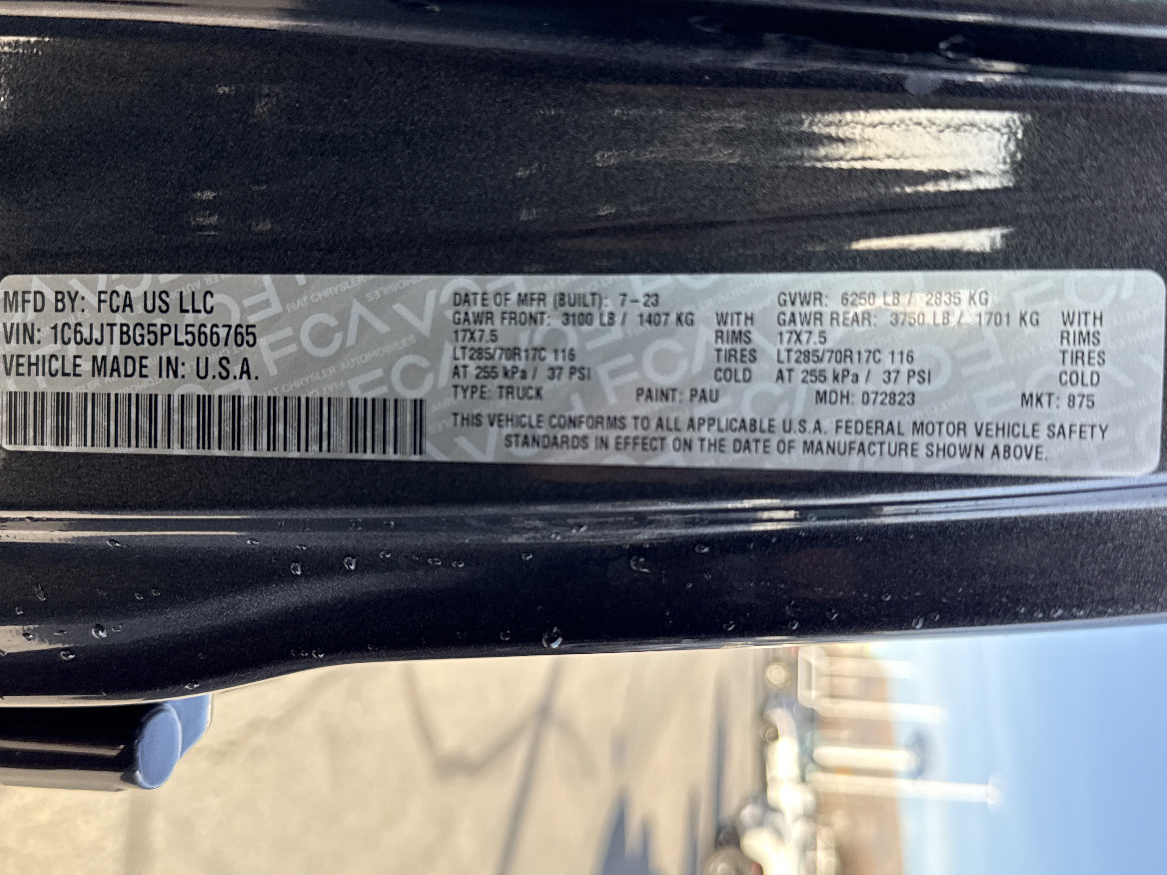 Used 2023 Jeep Gladiator Rubicon w/ Cold Weather Group image 32