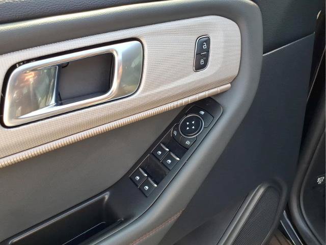Certified 2025 Ford Explorer Active w/ Active Comfort Package AWD/4WD image 20