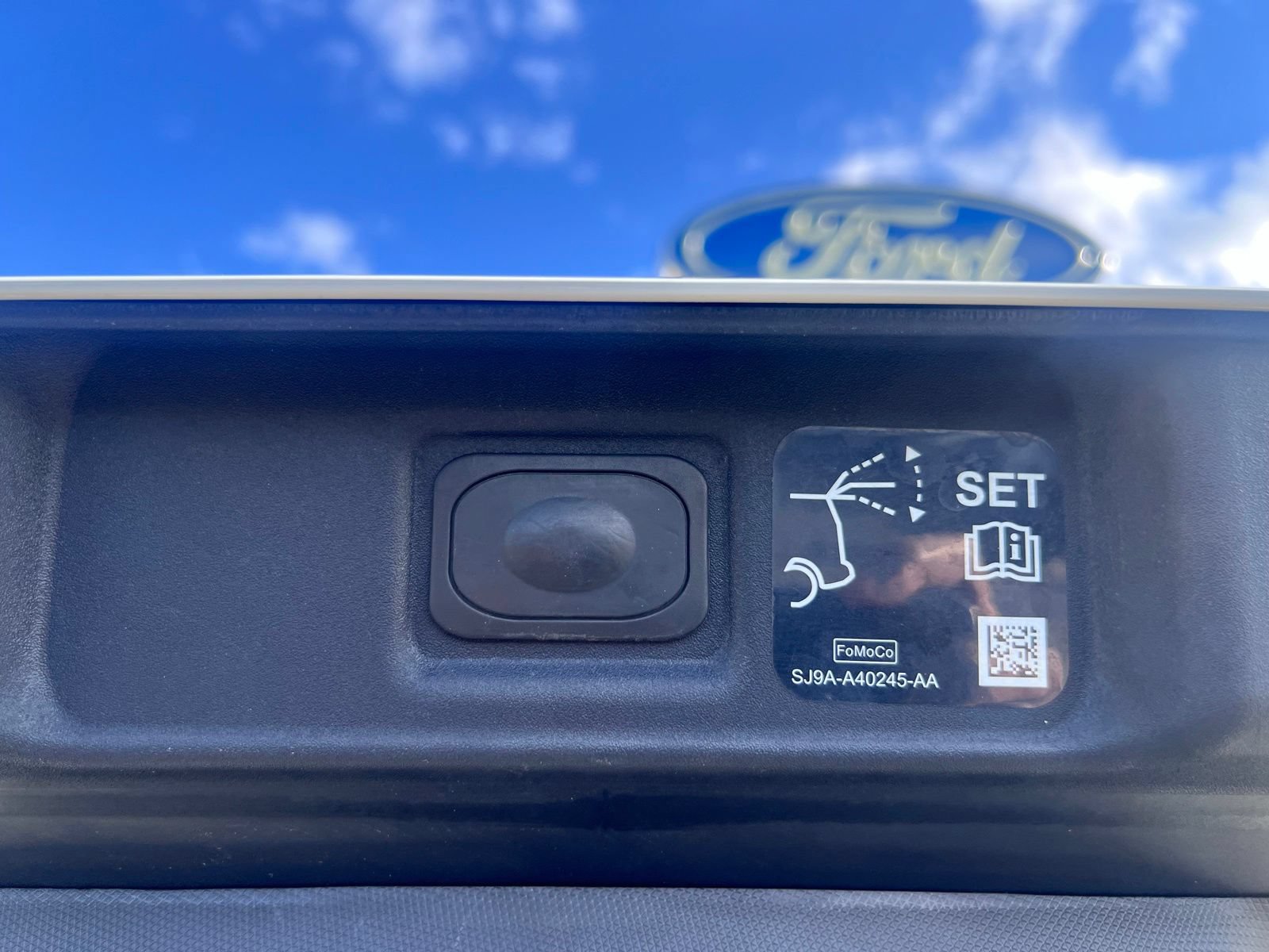Certified 2025 Ford Mustang Mach-E Premium AWD/4WD image 12