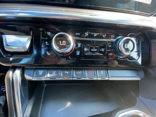 Used 2024 GMC Sierra 3500 Denali Ultimate AWD/4WD image 28