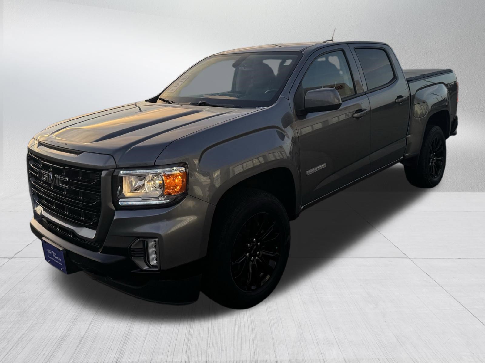 Used 2022 GMC Canyon Elevation w/ Elevation Premium Package AWD/4WD image 3