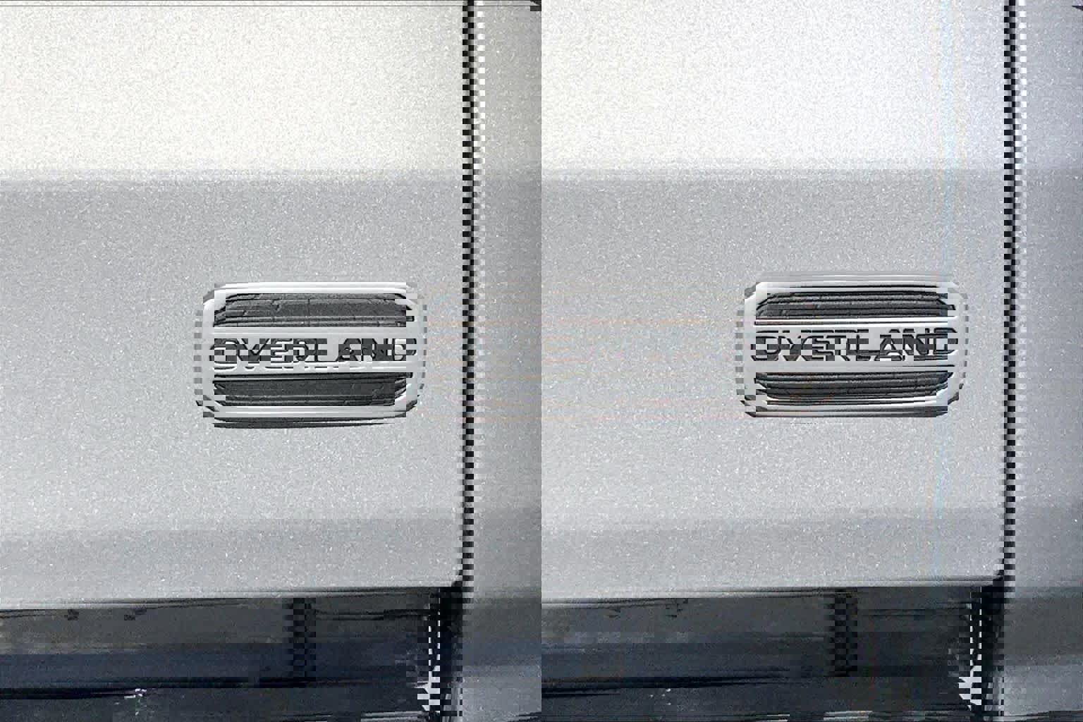 Used 2023 Jeep Gladiator Overland image 11