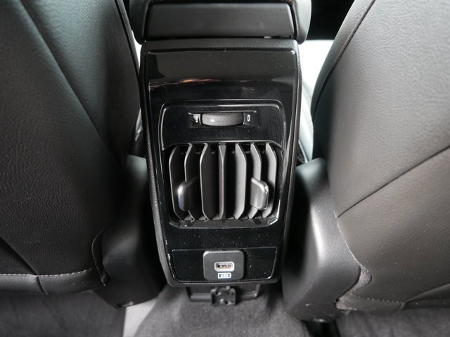 Used 2022 Jeep Compass Limited image 17