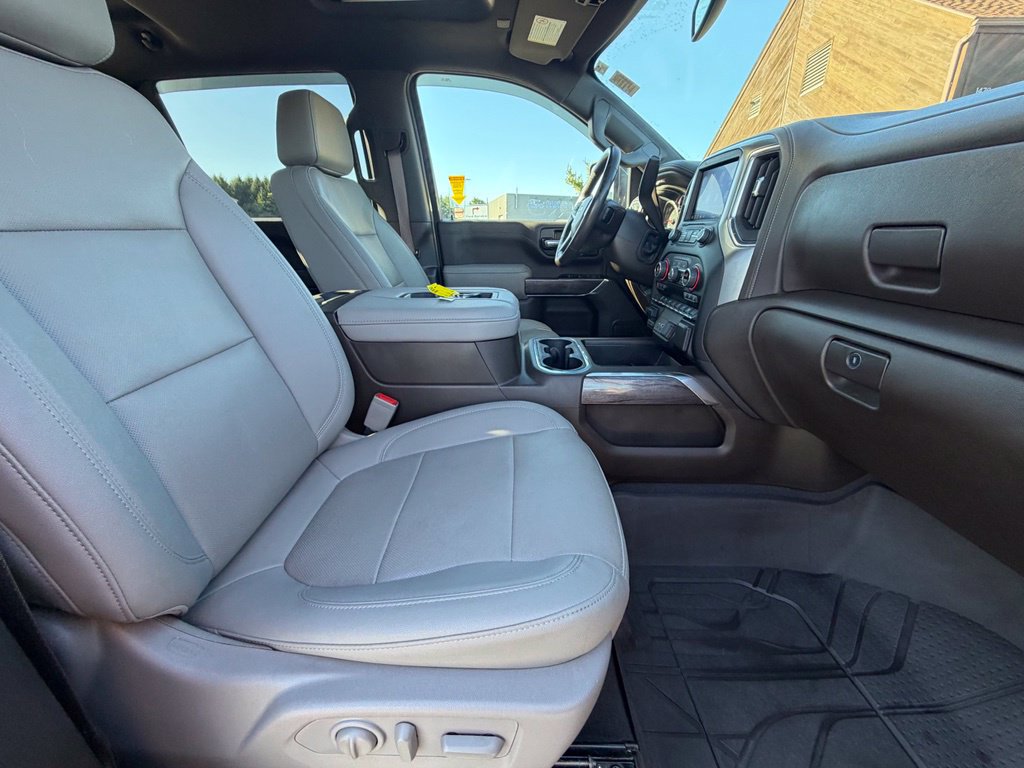 Used 2022 Chevrolet Silverado 3500 LTZ w/ LTZ Plus Package AWD/4WD image 35