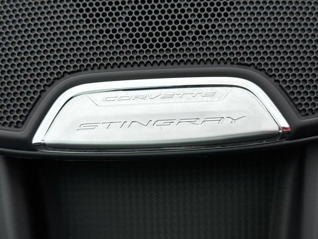 Used 2024 Chevrolet Corvette Stingray Convertible RWD image 24