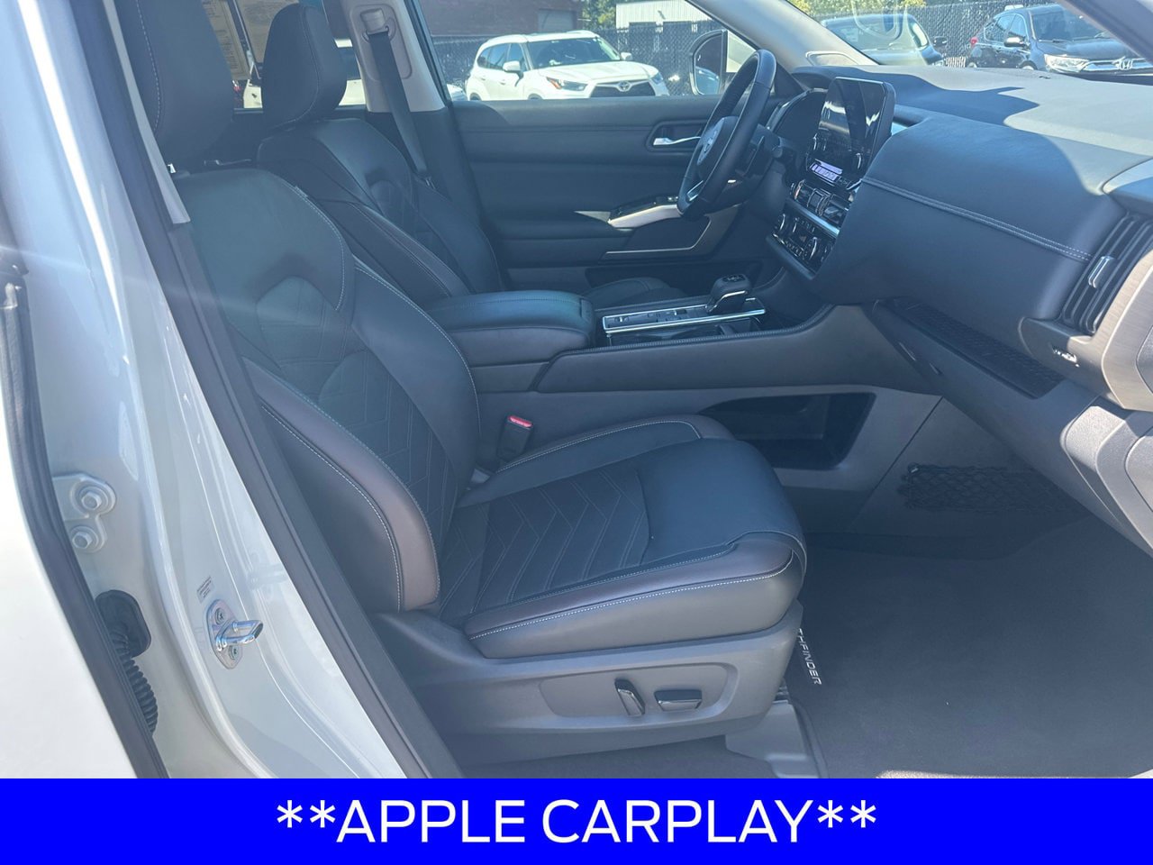 Used 2022 Nissan Pathfinder Platinum w/ Cargo Package FWD image 15