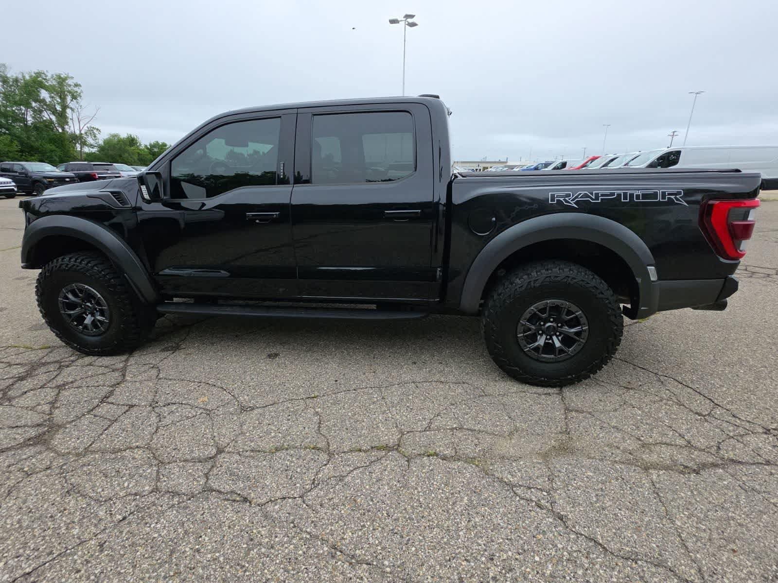 Certified 2021 Ford F150 Raptor w/ Raptor 37 Performance Package AWD/4WD image 13