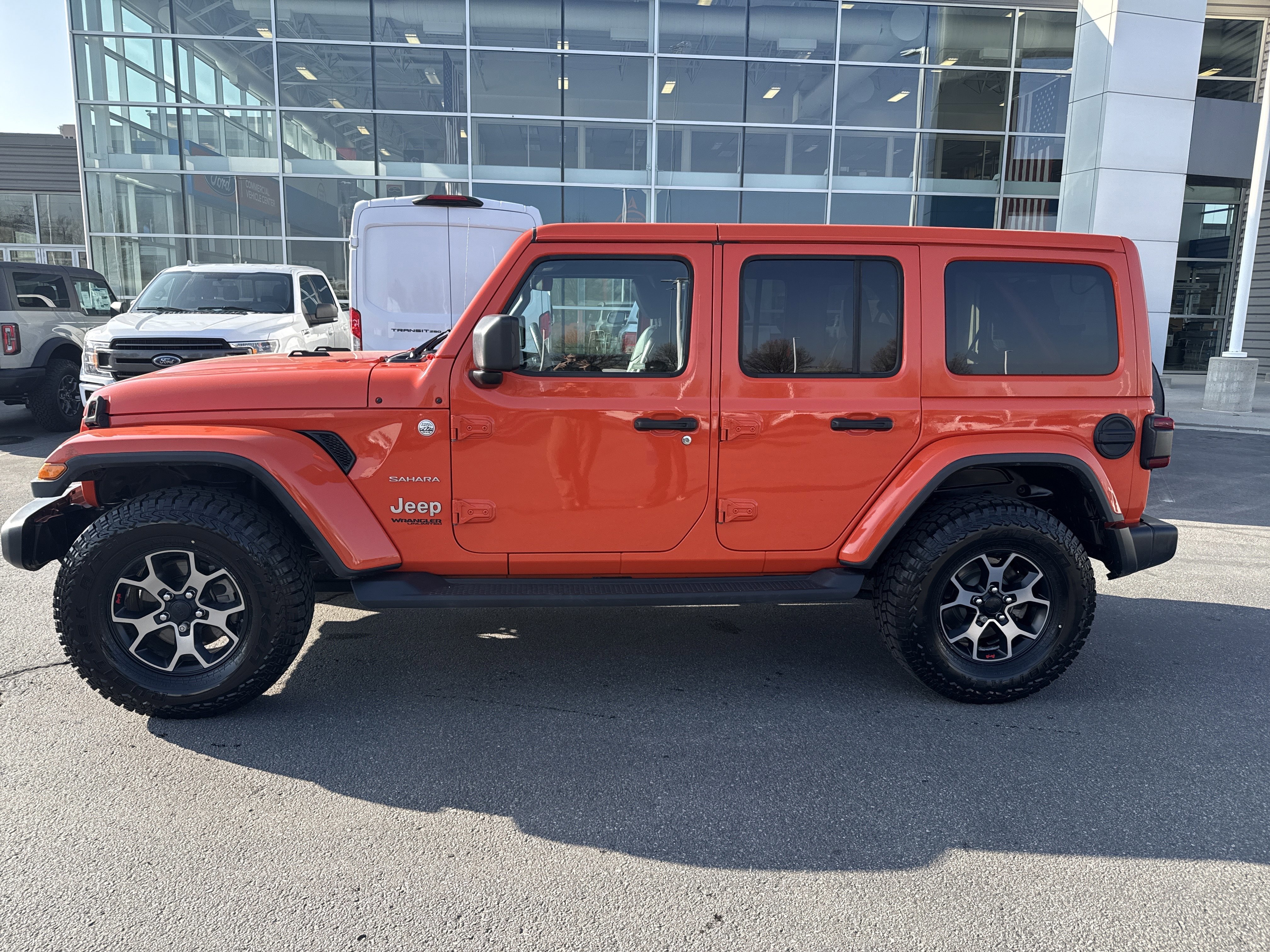 Used 2019 Jeep Wrangler Unlimited Sahara w/ Uconnect 4C Nav & Sound Group image 2