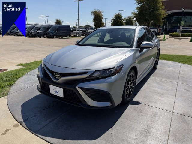 Used 2024 Toyota Camry SE