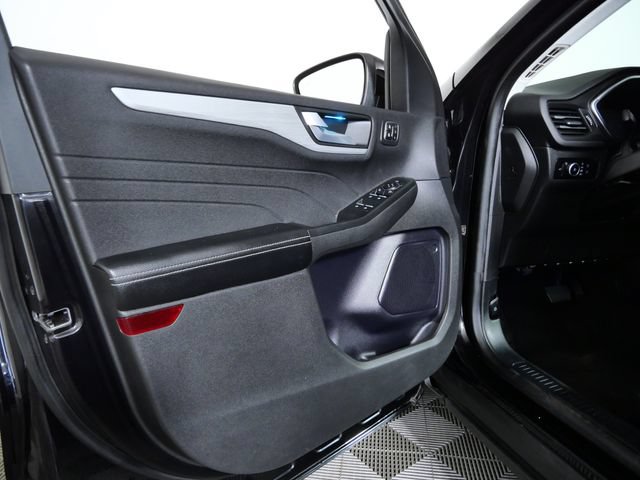 Certified 2024 Ford Escape Platinum AWD/4WD image 15