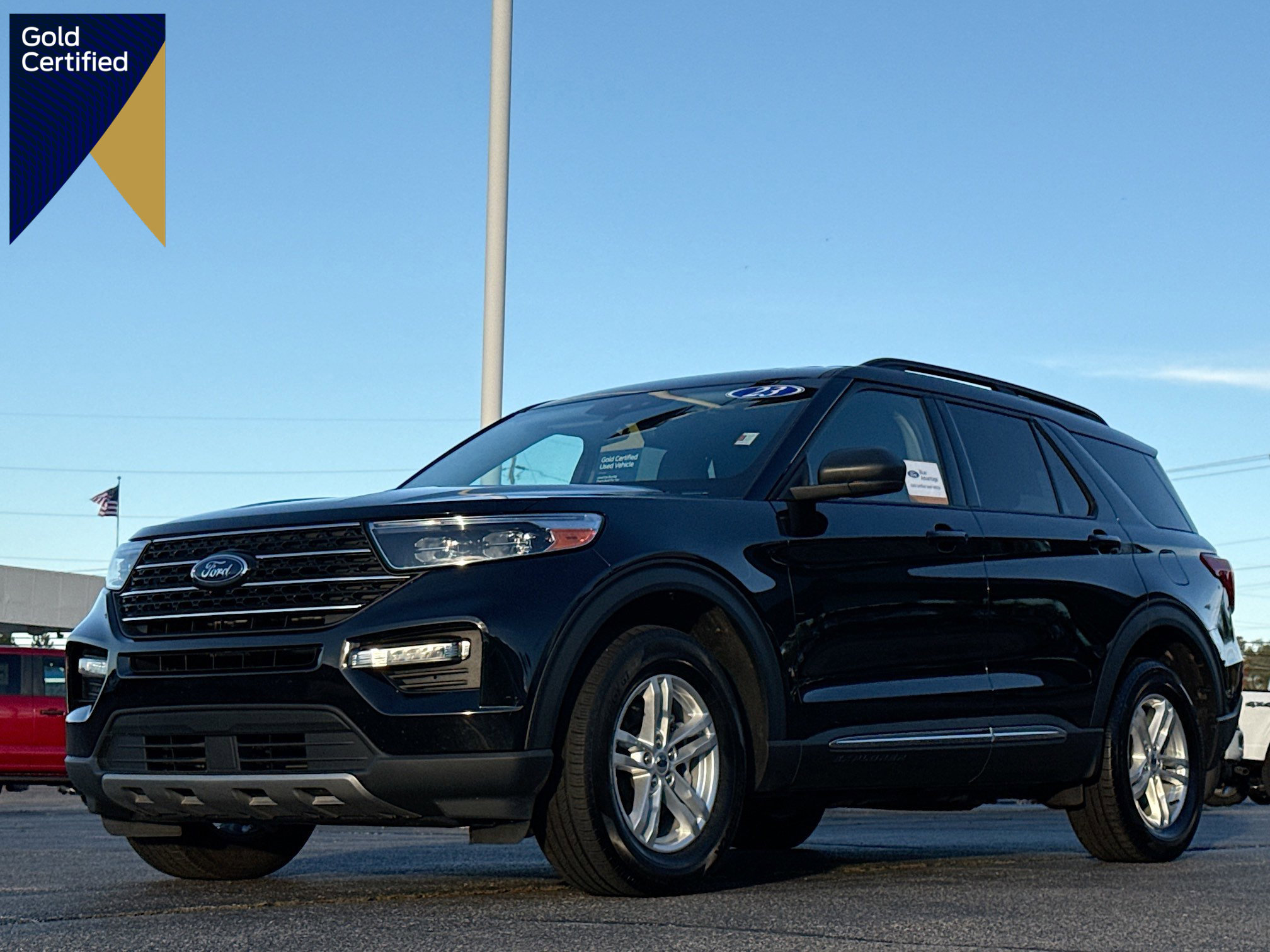Certified 2023 Ford Explorer XLT w/ Equipment Group 202A image 1