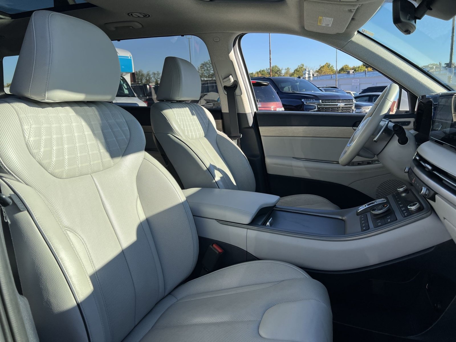Used 2023 Hyundai Palisade Limited AWD/4WD image 26