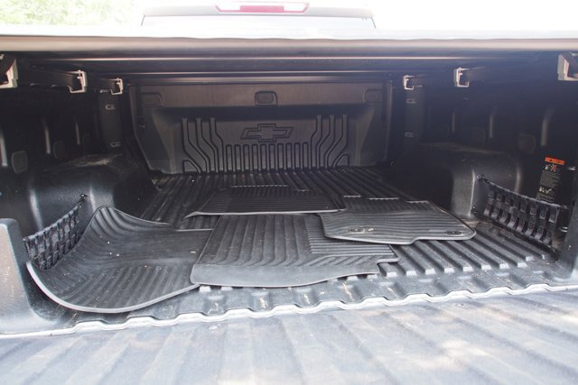 Used 2023 Chevrolet Silverado 1500 LT AWD/4WD image 7