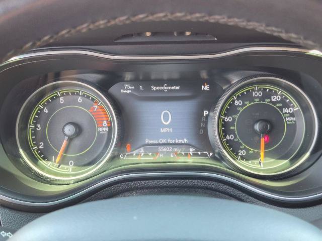 Used 2020 Jeep Cherokee Trailhawk AWD/4WD image 17