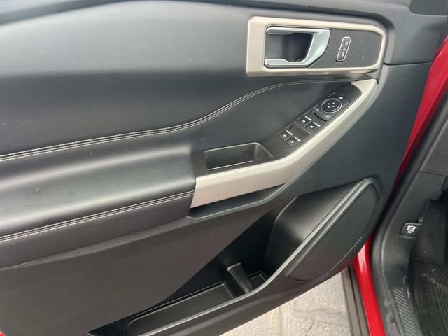 Certified 2024 Ford Explorer XLT w/ Equipment Group 202A image 18