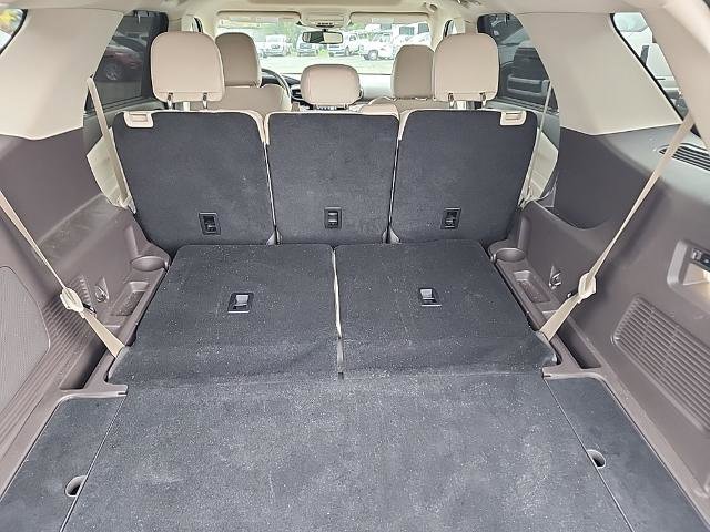 Certified 2022 Ford Explorer Platinum w/ Equipment Group 601A image 5