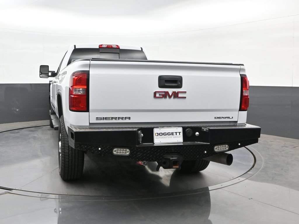 Used 2019 GMC Sierra 3500 Denali w/ Duramax Plus Package AWD/4WD image 8