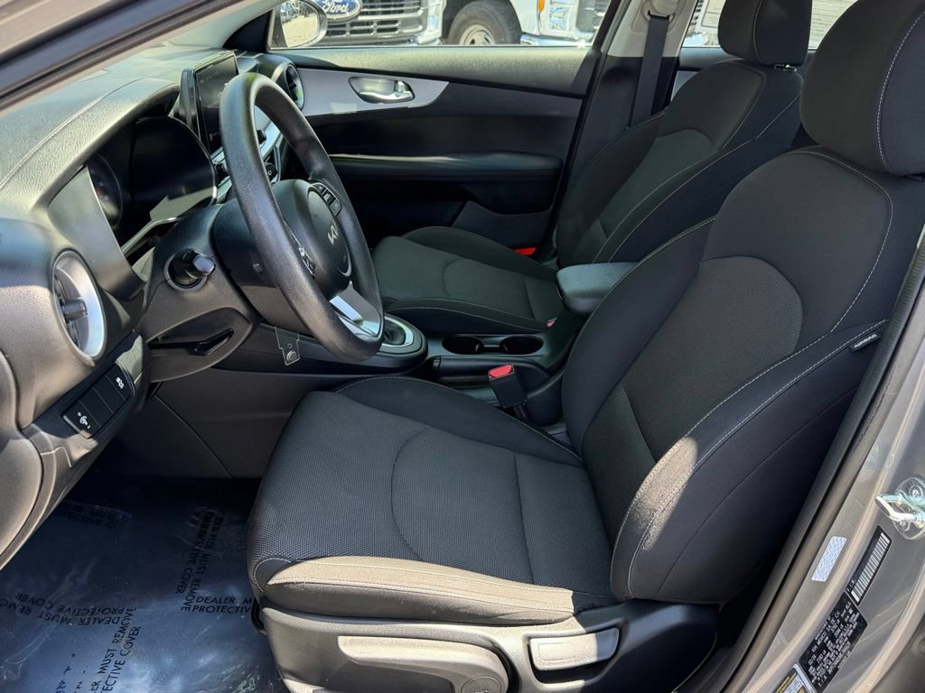 Used 2024 Kia Forte LXS FWD image 18