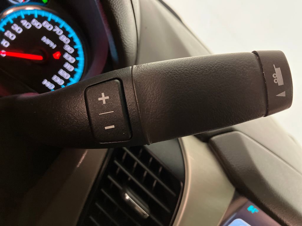 Used 2020 GMC Yukon Denali w/ Denali Premium Package image 28